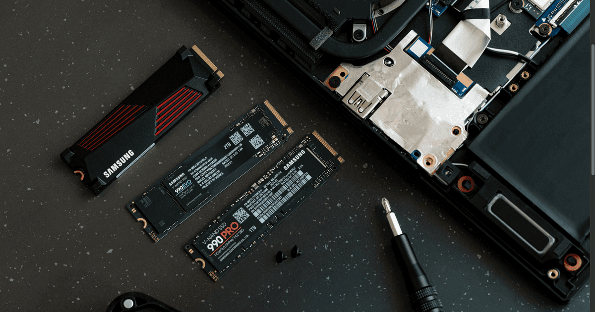 SSD Spesifikasiyalarını Anlamaq Üçün Tam Bələdçi
