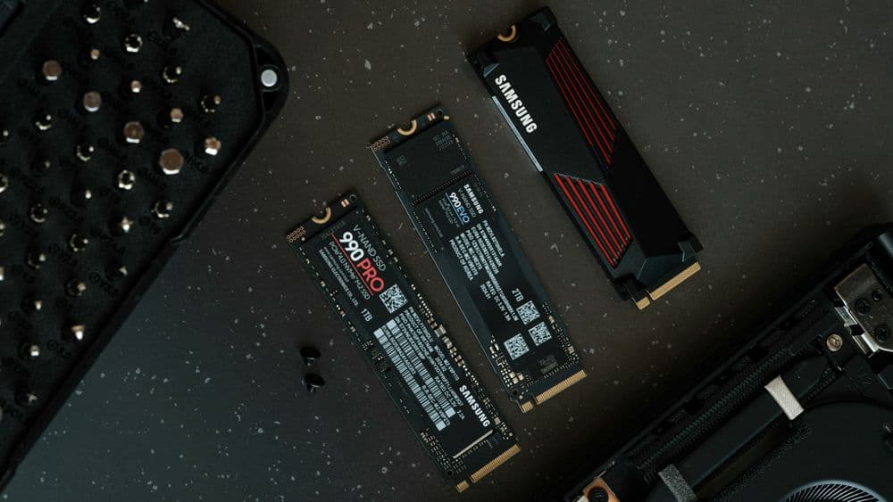 SSD vs. HDD: Niyə SSD-lər Süni İntellekt Dövründə Qalib Gəlir